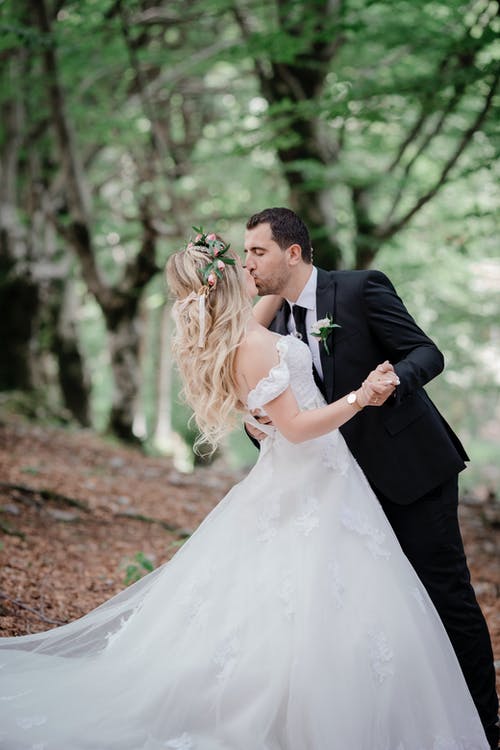 怎么看出异性对你有感觉? 怎么看出异性对你有感觉?